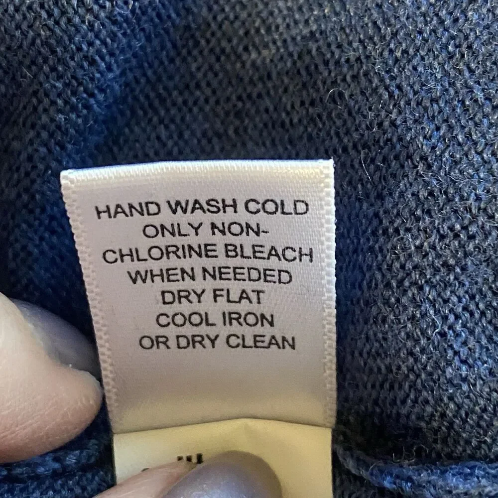 Banana Republic Men’s Extra Fine Merino Wool V-Neck Sweater Blue 100% Merino